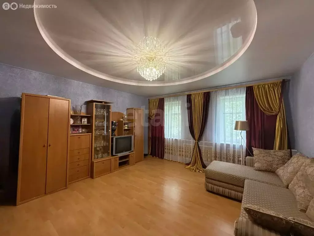 3-комнатная квартира: Волхов, улица Марата, 8 (76.3 м) - Фото 1