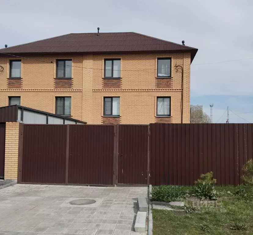 Дом в Новосибирская область, Новосибирск 6-й Бронный пер., 15 (197 м) - Фото 0