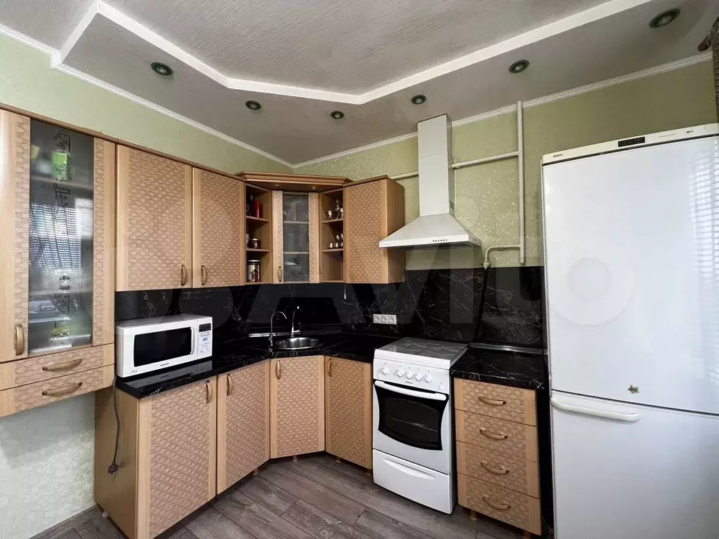 3-к. квартира, 70,4 м, 2/5 эт. - Фото 1