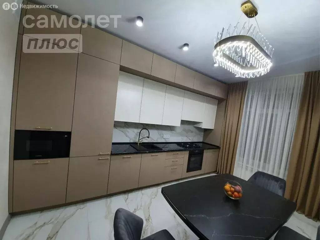3-комнатная квартира: Нальчик, улица Тлостанова, 16 (116.5 м) - Фото 1