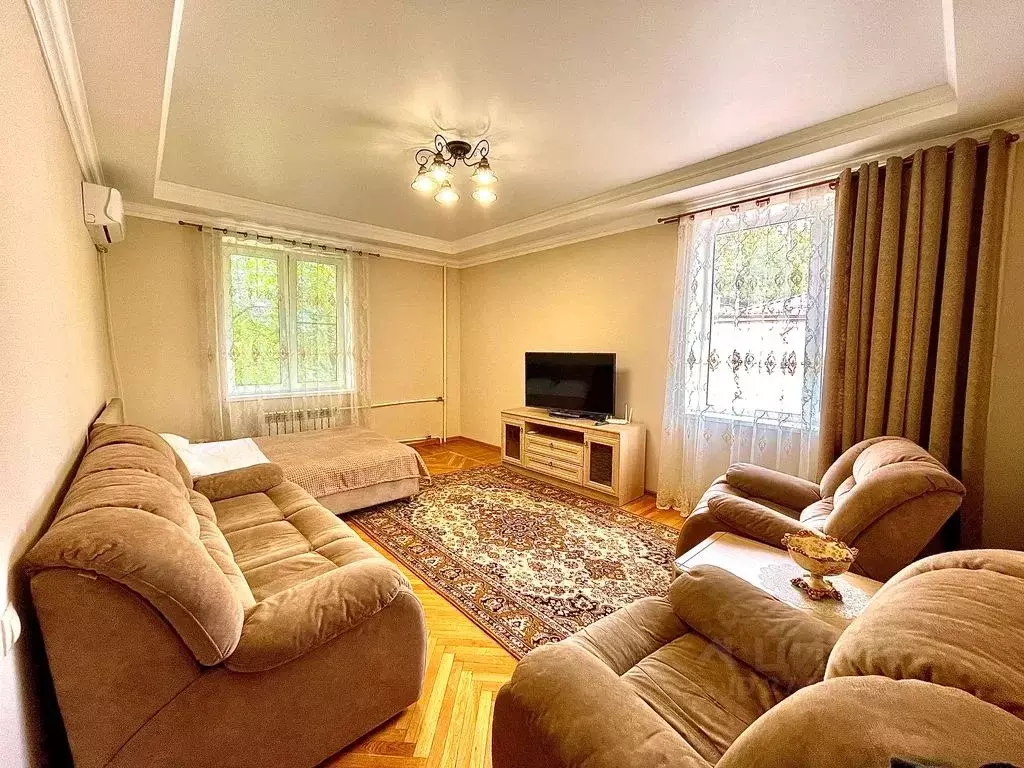 2-к кв. Ставропольский край, Пятигорск просп. Калинина, 67А (60.0 м) - Фото 1