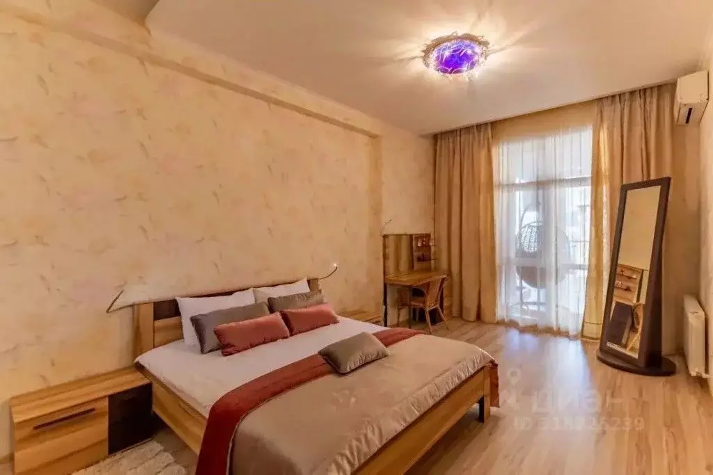 1-к кв. Краснодарский край, Геленджик Красногвардейская ул., 38АлитБ ... - Фото 0