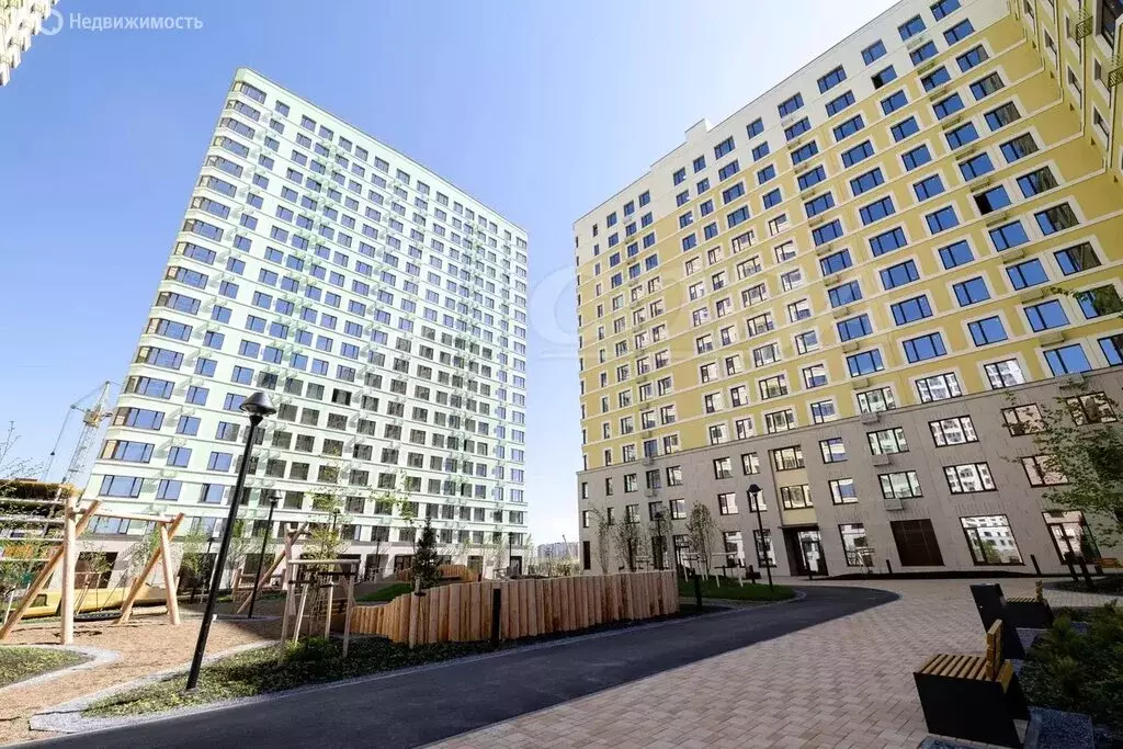 2-комнатная квартира: Тюмень, улица Эльвиры Федоровой, 1с1 (53 м) - Фото 1