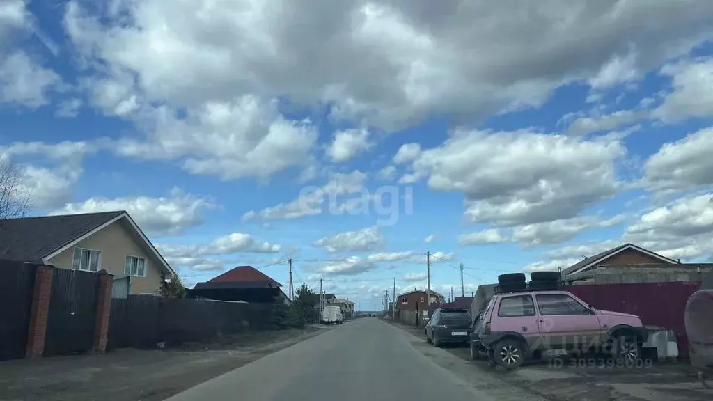 Участок в Марий Эл, Медведевский район, Пекшиксолинское с/пос, д. ... - Фото 0