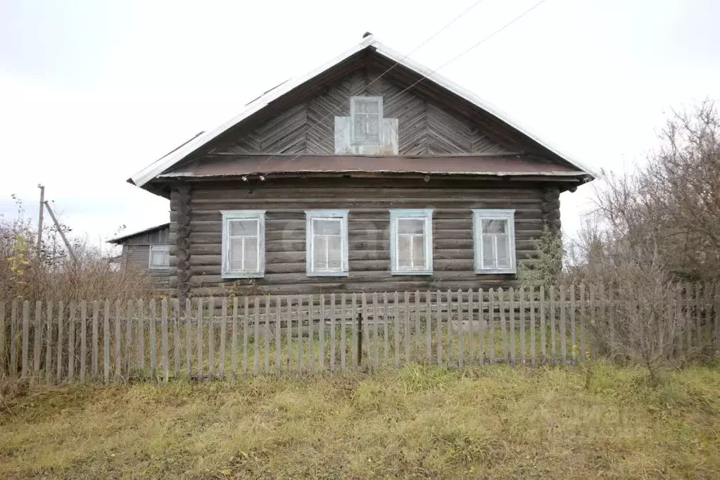 Дом в Вологодская область, Шекснинский муниципальный округ, д. ... - Фото 1