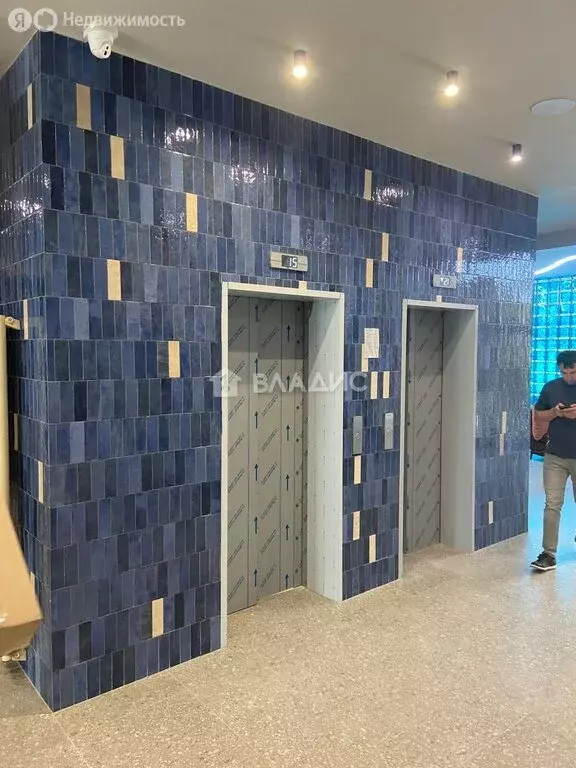 Квартира-студия: Волгоград, улица Владимира Петровского, 4 (34.4 м) - Фото 1