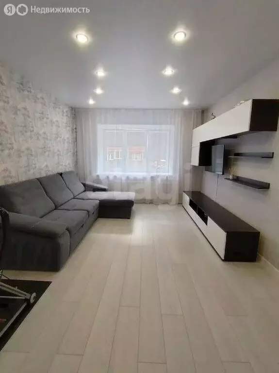 2-комнатная квартира: Пермь, Лядовская улица, 127Б (64.9 м) - Фото 1