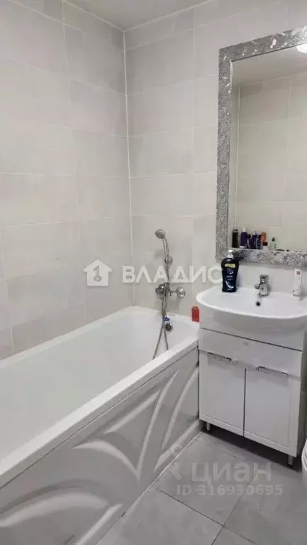 Студия Бурятия, Улан-Удэ ул. Павлова, 63 (31.4 м) - Фото 1