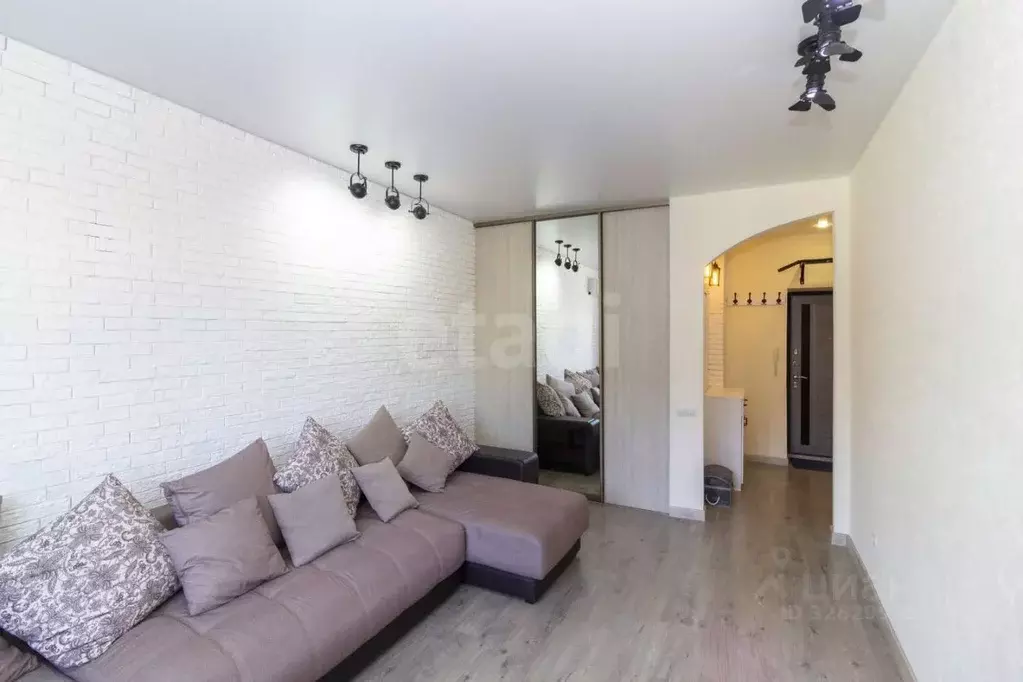 1-к кв. Тюменская область, Тюмень ул. Революции, 228к3 (37.5 м) - Фото 1