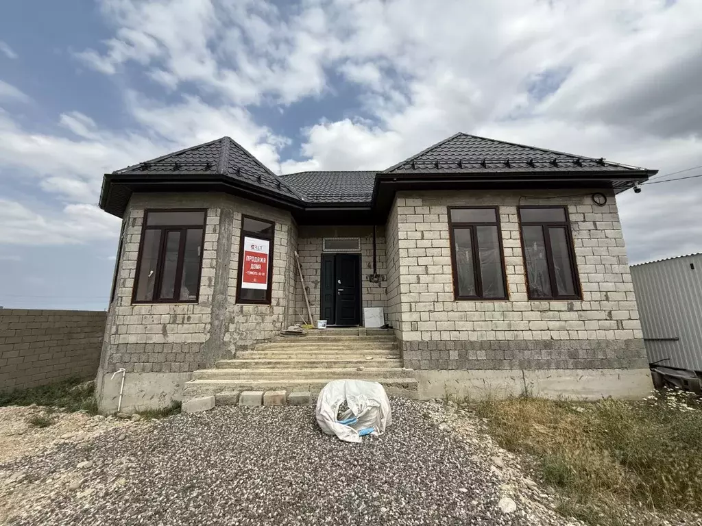 Дом в Дагестан, Хасавюрт пос. Юбилейный, ул. 4-я (130 м) - Фото 0