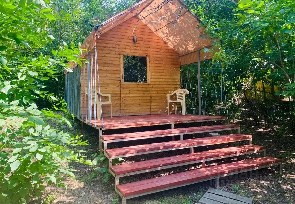 Дом в Астраханская область, Харабалинский район, Жожин хут.  (18 м) - Фото 1