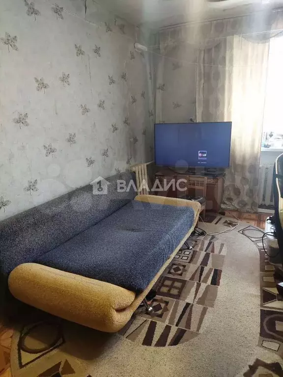 Комната 17,5 м в 5-к., 4/4 эт. - Фото 0