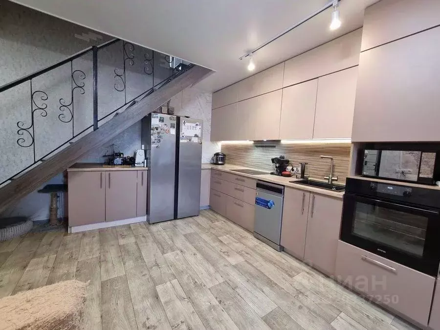 4-к кв. Кемеровская область, Новокузнецк просп. Мира, 50 (98.8 м) - Фото 1