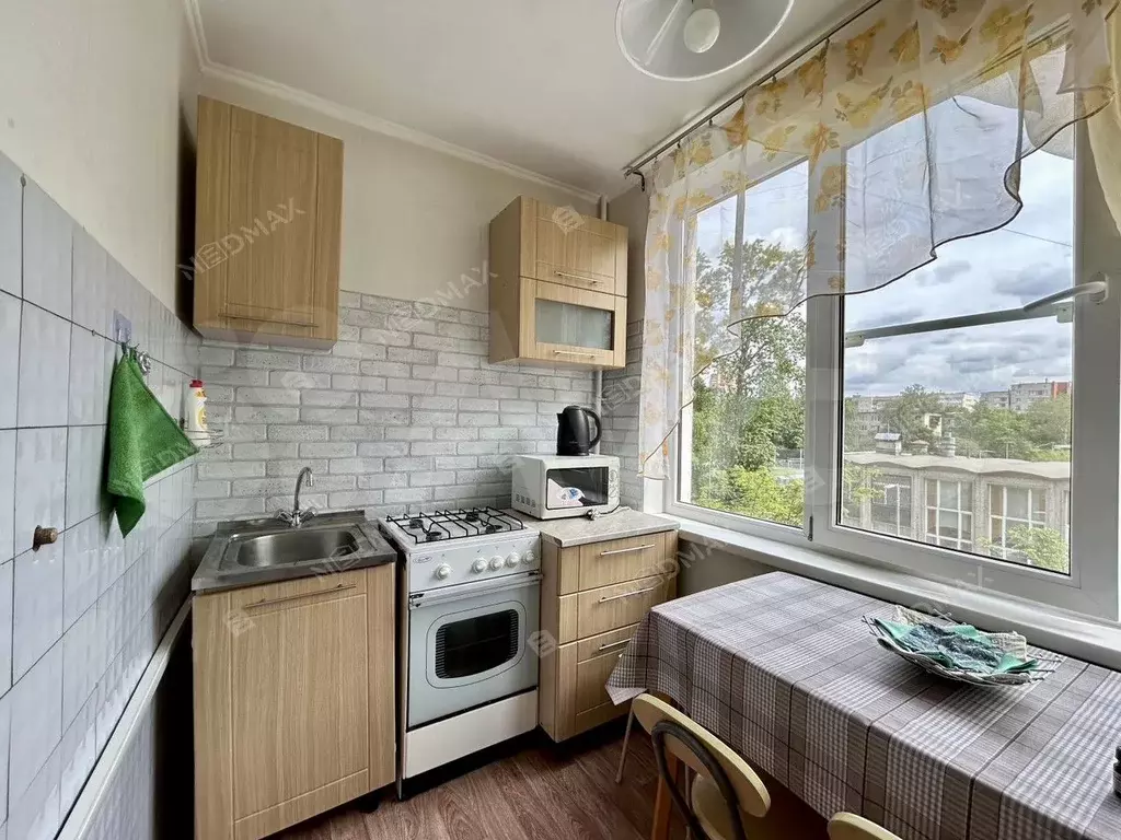 2-к. квартира, 45 м, 4/9 эт. - Фото 0