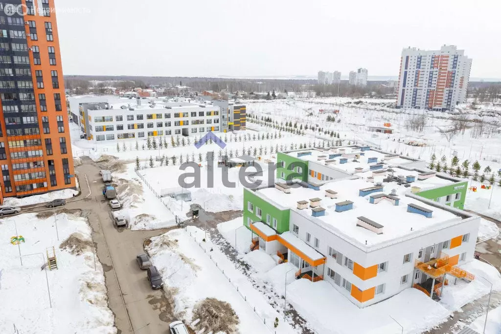 2-комнатная квартира: Казань, проспект Ильгама Шакирова, 11А (48 м) - Фото 2