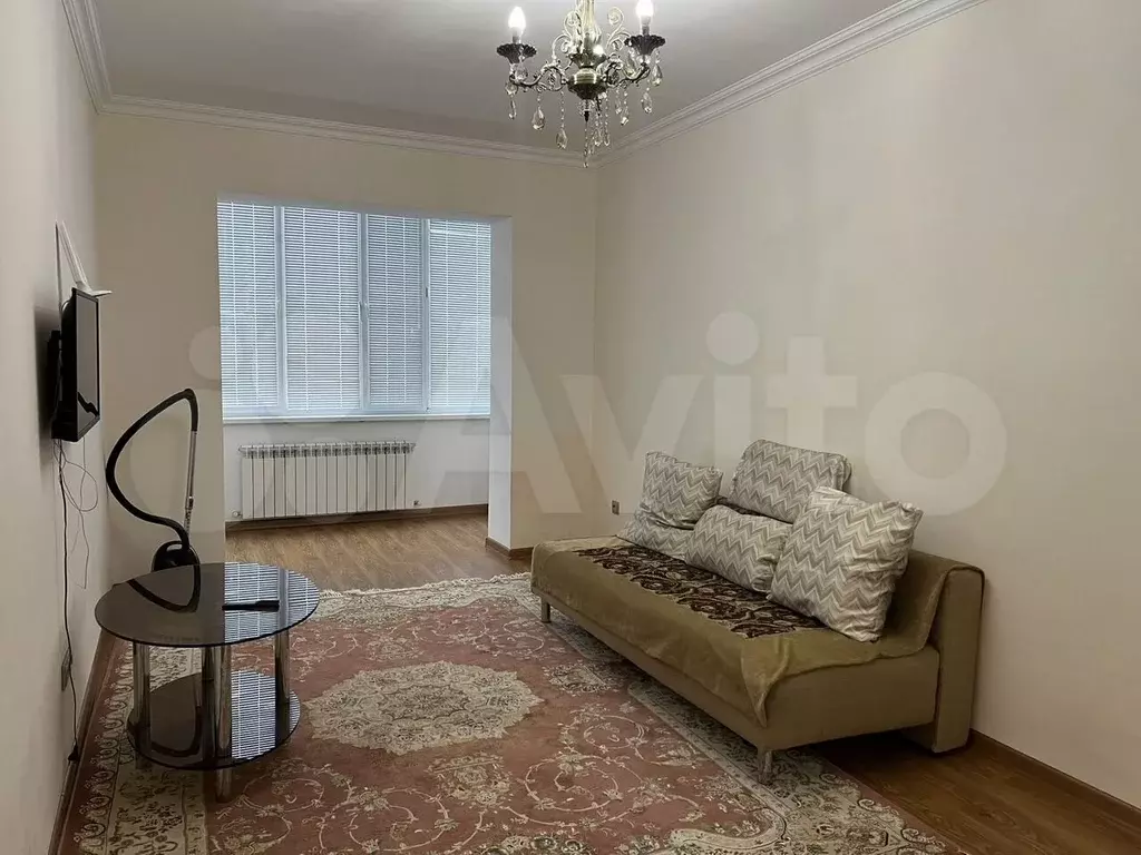 1-к. квартира, 50 м, 3/10 эт. - Фото 0