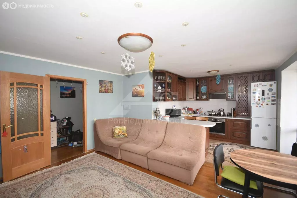 3-комнатная квартира: Кольчугино, улица Шмелёва, 13 (74 м) - Фото 1