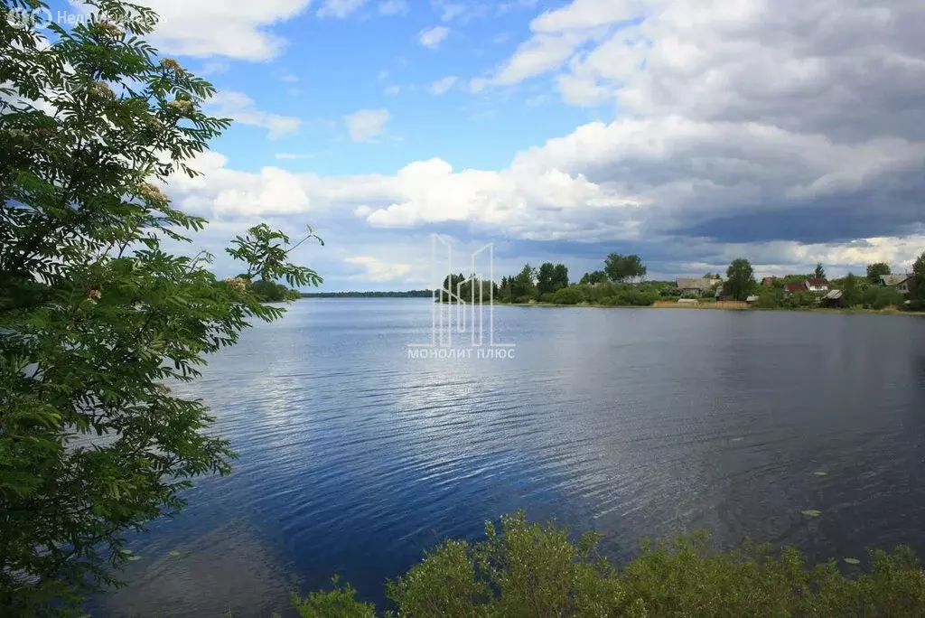 Участок в Толмачёвское городское поселение, деревня Заозерье, ... - Фото 0