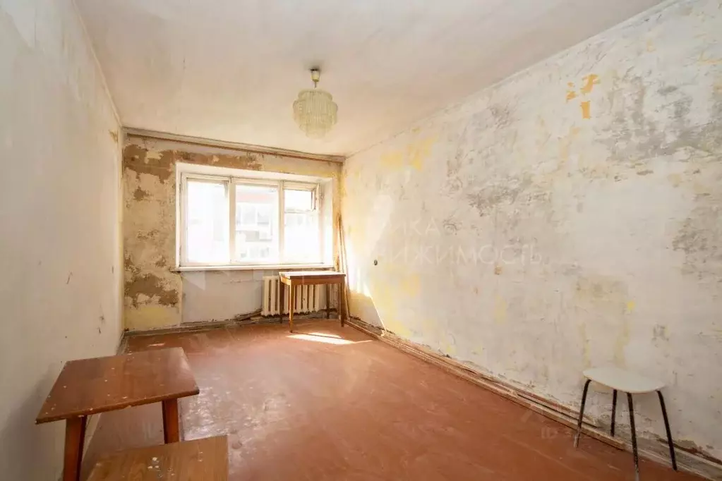 2-к кв. Тюменская область, Тюмень ул. Александра Матросова, 27 (44.0 ... - Фото 1