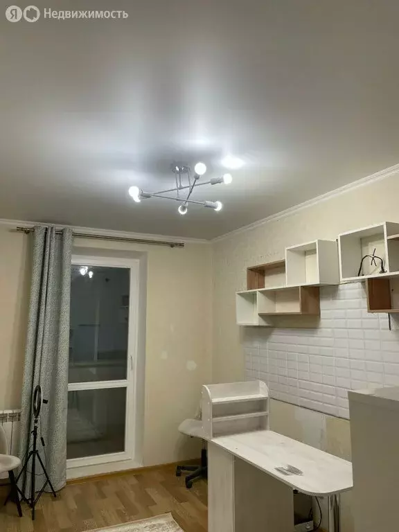 3-комнатная квартира: Набережные Челны, улица Виктора Полякова, 12Б ... - Фото 1