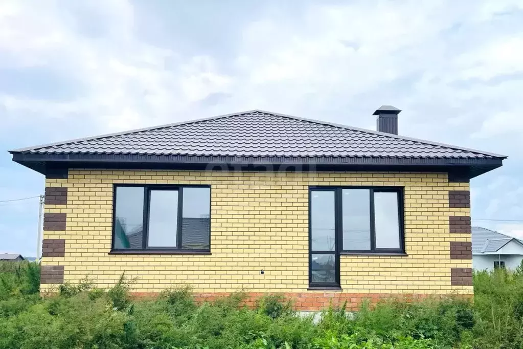 Дом в Башкортостан, Уфимский район, Дмитриевский сельсовет, д. ... - Фото 1