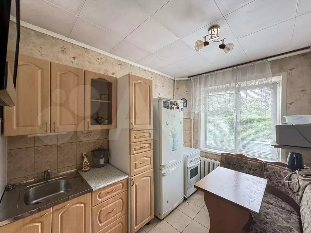3-к. квартира, 63 м, 2/9 эт. - Фото 0