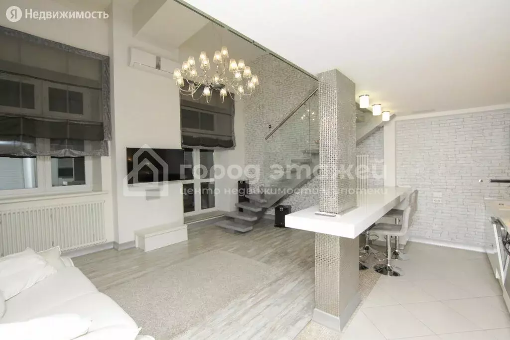 3-комнатная квартира: Челябинск, Лесопарковая улица, 7 (113.7 м) - Фото 1