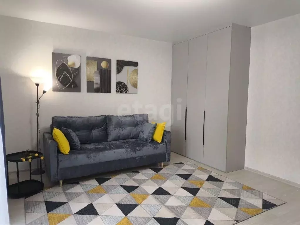 Студия Тюменская область, Тюмень ул. Тимофея Чаркова, 79к1 (33.0 м) - Фото 0