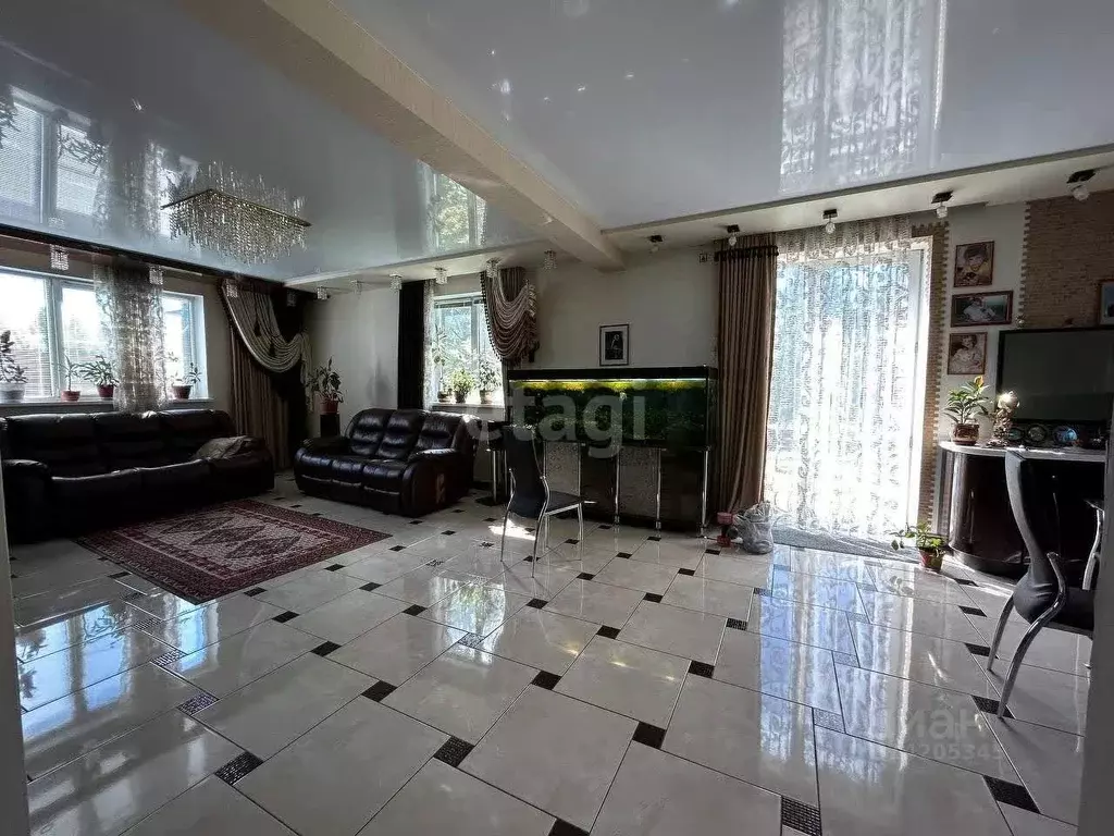 Дом в Архангельская область, Котлас ул. Полевая, 7 (259 м) - Фото 1