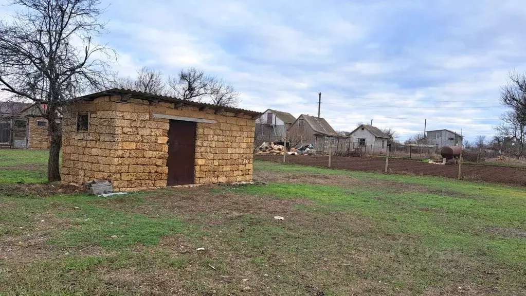 Участок в Крым, Сакский район, с. Орехово, Овощевод СНТ ул. Озерная ... - Фото 0