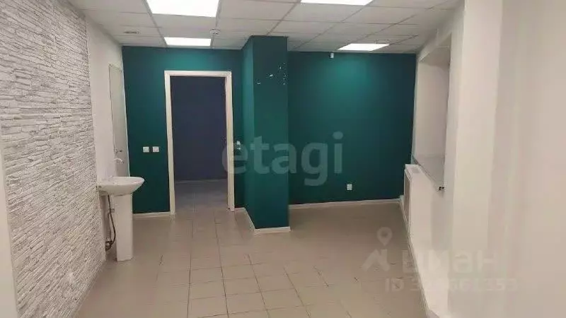 Помещение свободного назначения в Коми, Сыктывкар ул. Старовского, ... - Фото 2