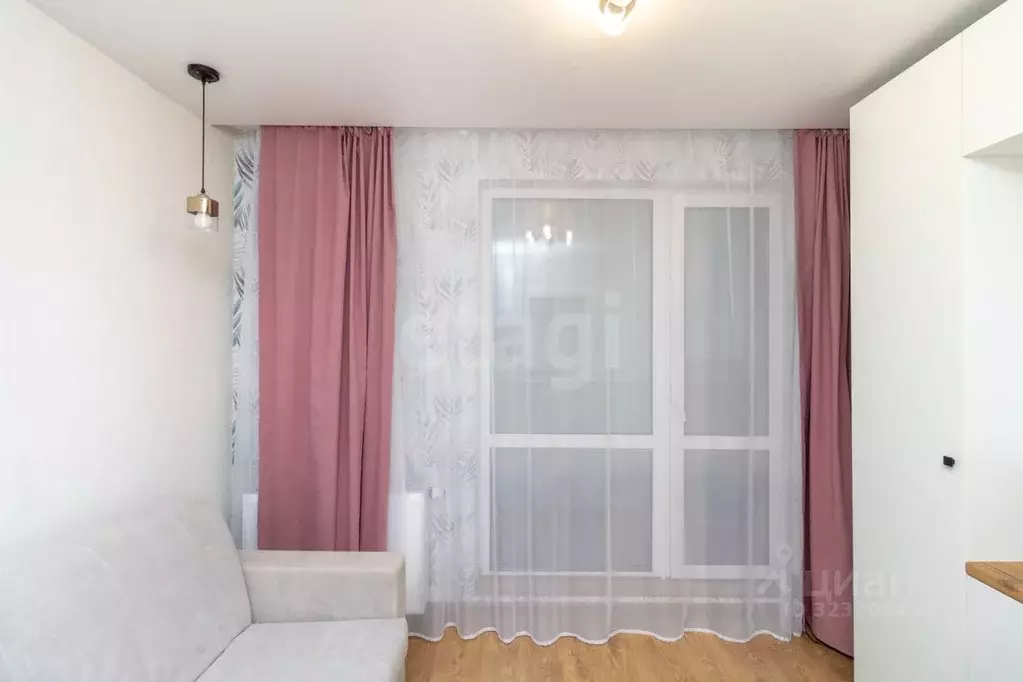 Студия Тюменская область, Тюмень ул. Вице-адмирала Воронцова, 3 (23.37 ... - Фото 1