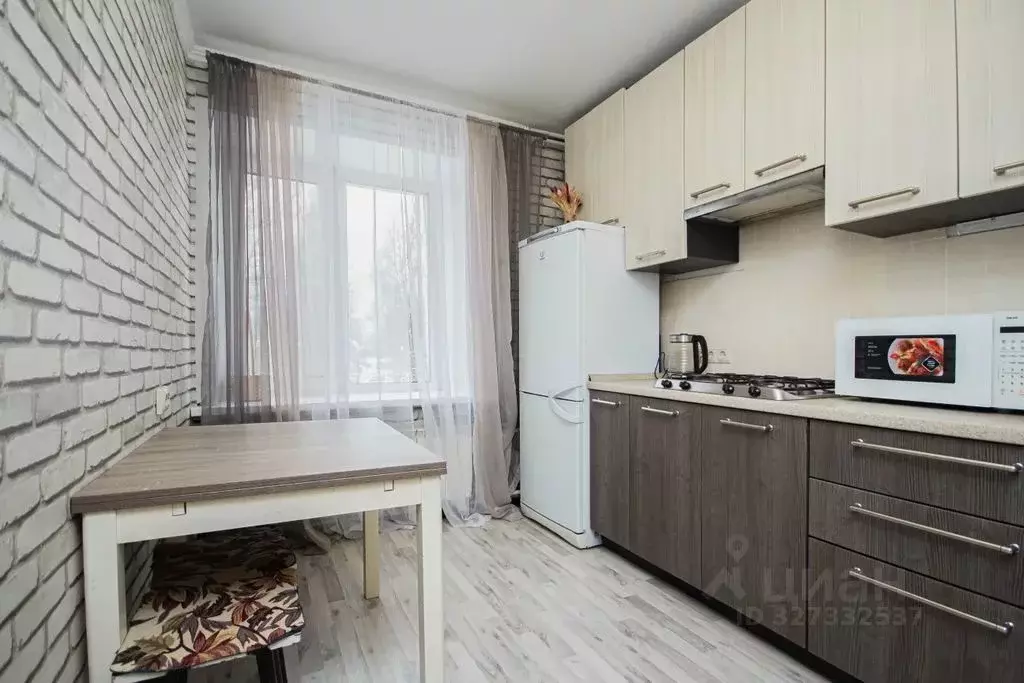 2-к кв. Московская область, Наро-Фоминск ул. Полубоярова, 5 (47.0 м) - Фото 1