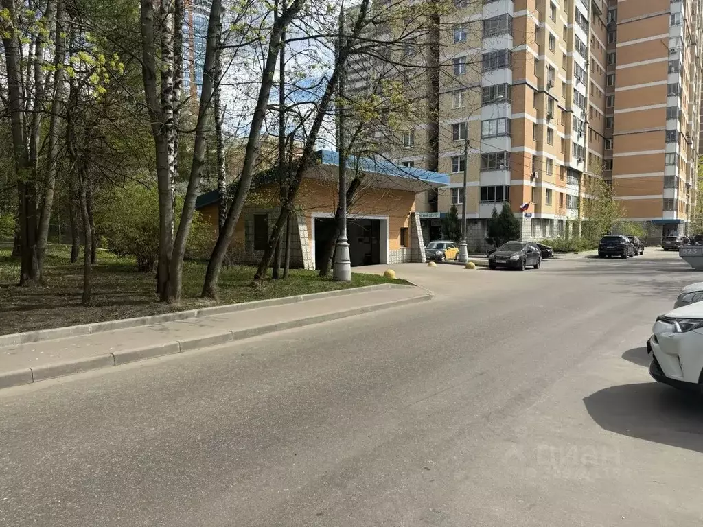 Гараж в Москва ул. Лобачевского, 8 (20 м) - Фото 1