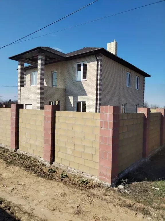 Коттедж в Волгоградская область, Городищенский район, Новонадеждинское ... - Фото 1