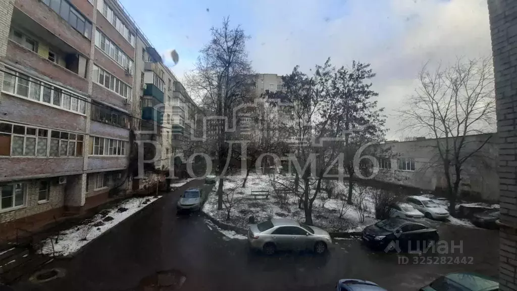 3-к кв. Курская область, Курск Семеновская ул., 82 (56.4 м) - Фото 2