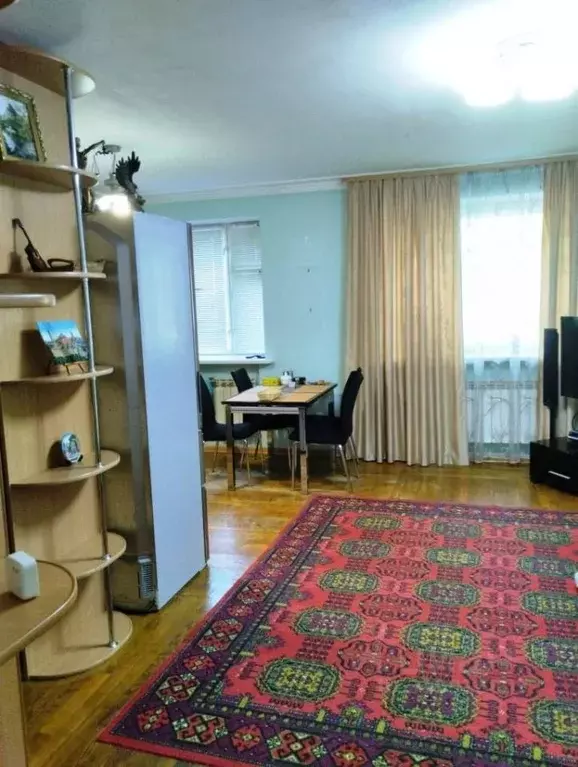 2-к кв. Омская область, Омск Съездовская ул., 4 (58.6 м) - Фото 0