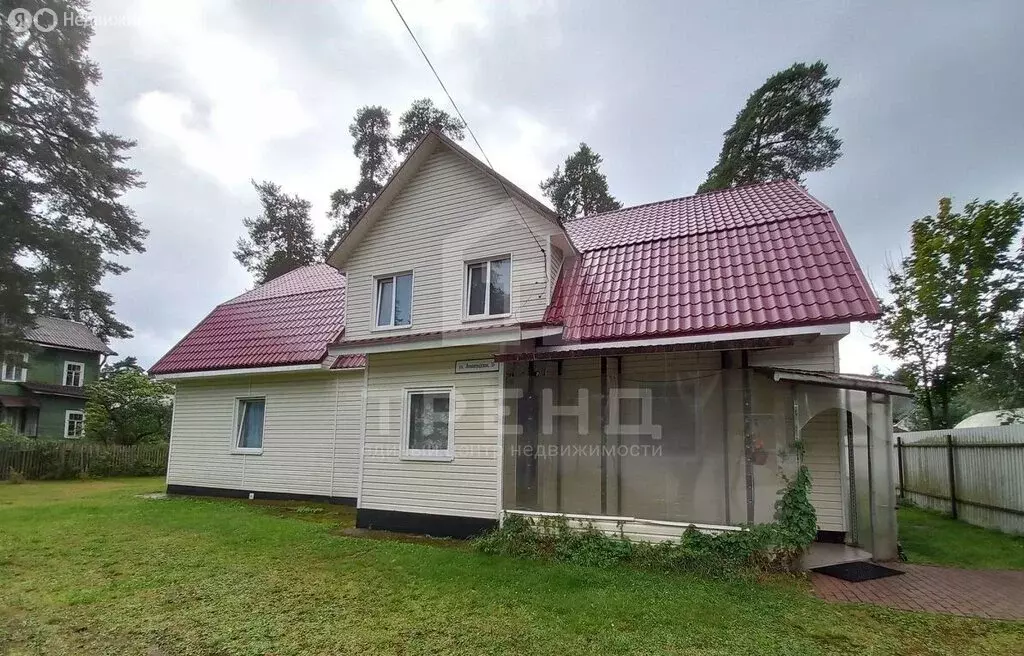 Дом в посёлок Песочный, Ленинградская улица, 15 (222 м) - Фото 0