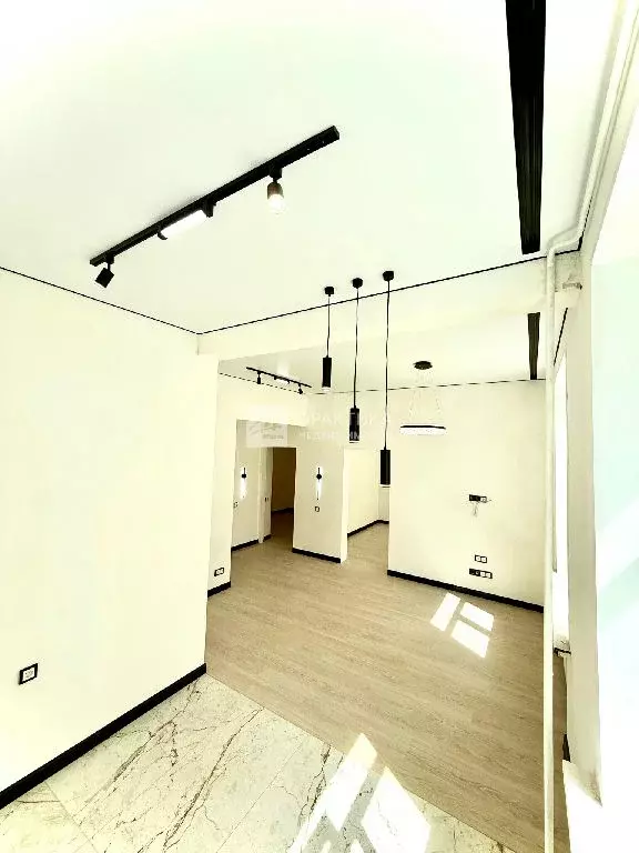 Продается 3-комнатная квартира - Фото 2