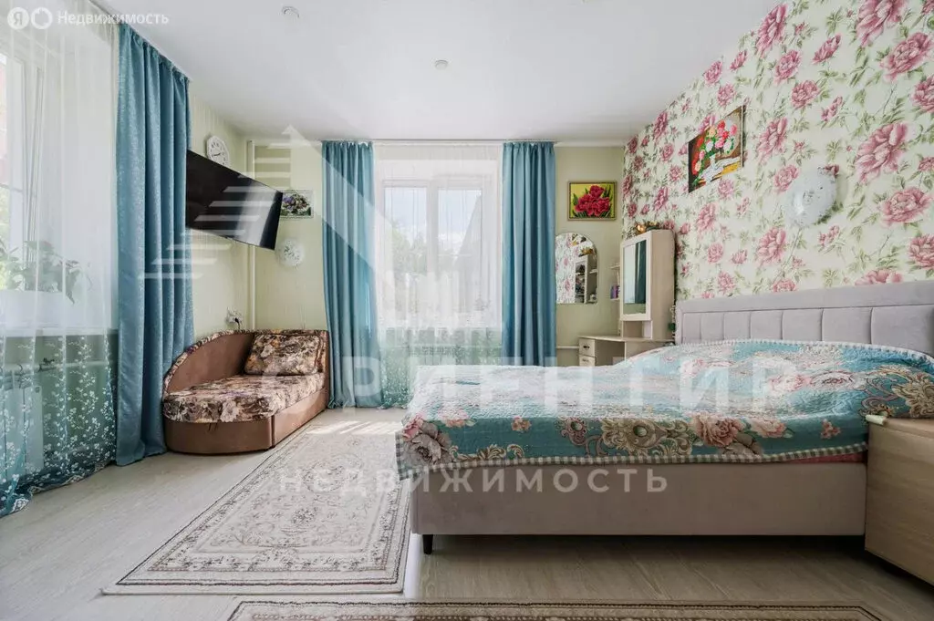 2-комнатная квартира: Екатеринбург, улица Малышева, 128 (46.2 м) - Фото 1