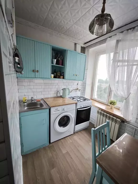2-к. квартира, 46 м, 9/9 эт. - Фото 0