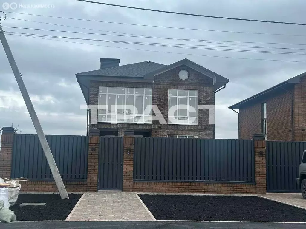 Дом в село Новая Усмань, улица Пограничников, 48 (187.4 м) - Фото 1