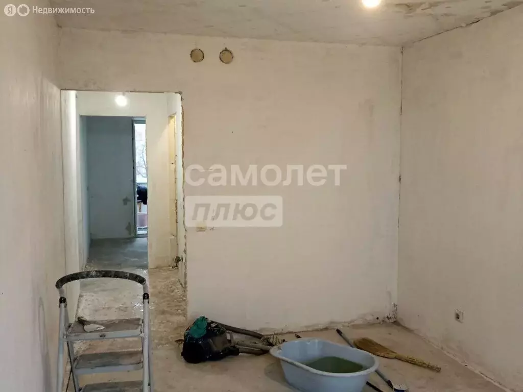 2-комнатная квартира: Заводоуковск, Заводская улица, 17 (48 м) - Фото 1