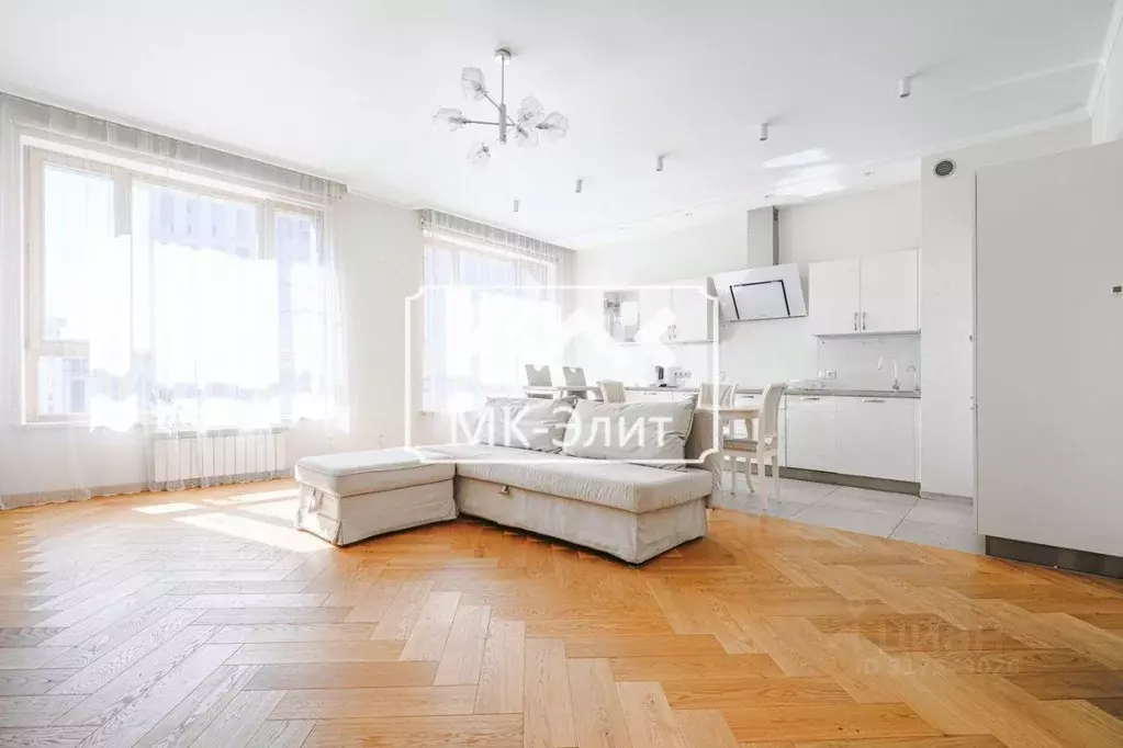 2-к кв. Санкт-Петербург Ушаковская наб., 3к2 (76.0 м) - Фото 0
