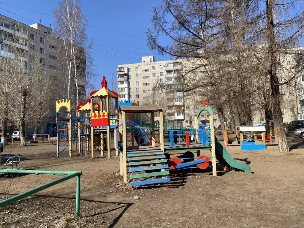 3-к кв. Омская область, Омск Заозерная ул., 13 (61.0 м) - Фото 0