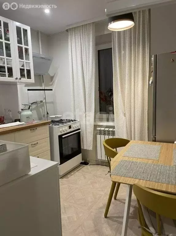 1-комнатная квартира: Белгород, улица Губкина, 45 (36 м) - Фото 1