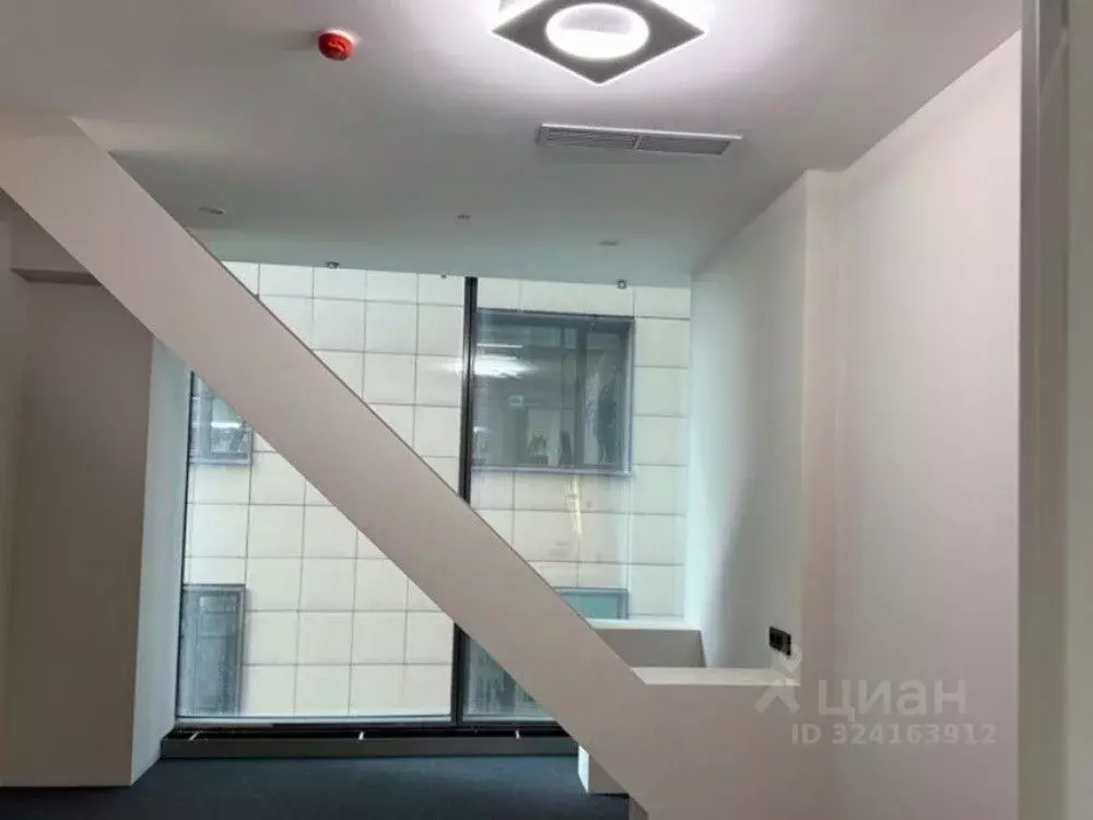 Офис в Москва 2-я Брестская ул., 6 (100 м) - Фото 1