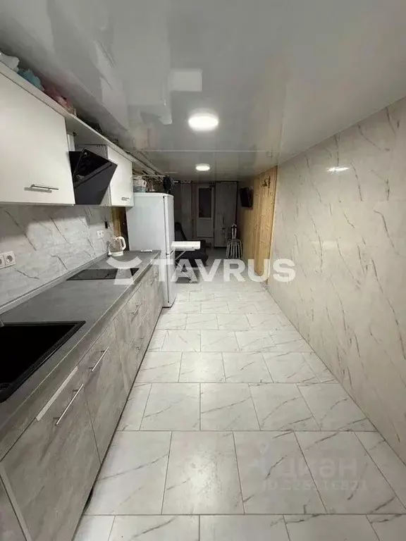 Гараж в Крым, Алушта муниципальный округ, пос. Семидворье, Военный ... - Фото 2