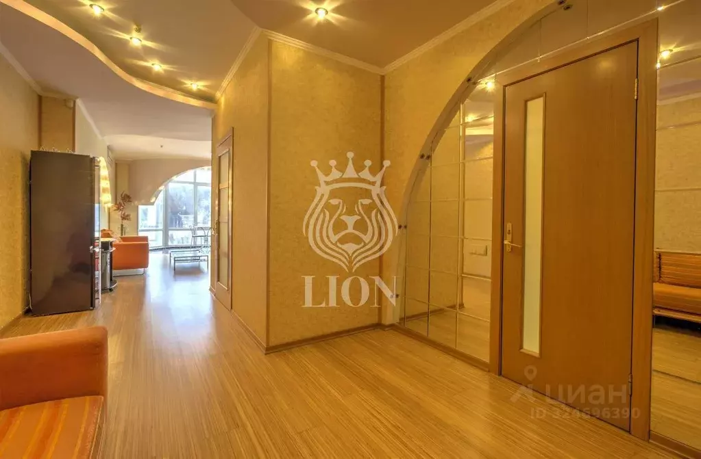 Студия Крым, Алушта ул. Горького, 6 (69.2 м) - Фото 1