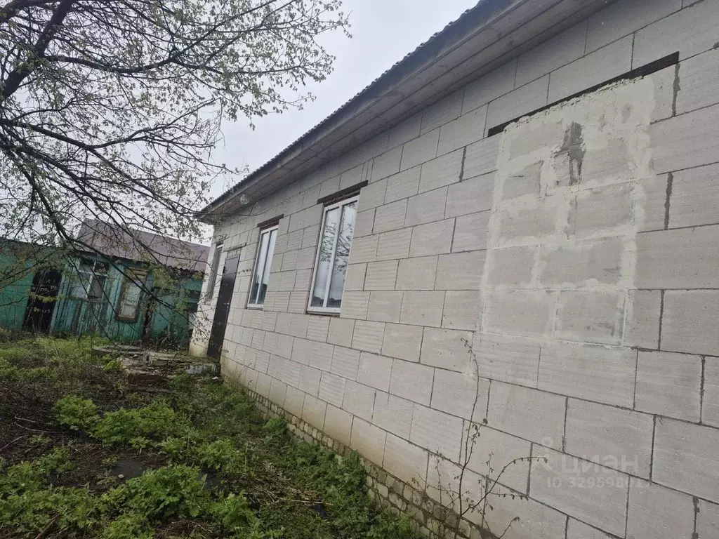 Дом в Саратовская область, Петровск ул. Ломоносова, 198 (110 м) - Фото 2